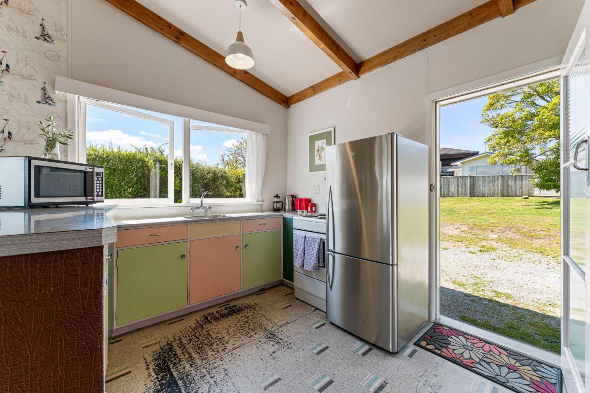 Lakeview Cottage - Rainbow Point Holiday Home Taupo Eksteriør billede