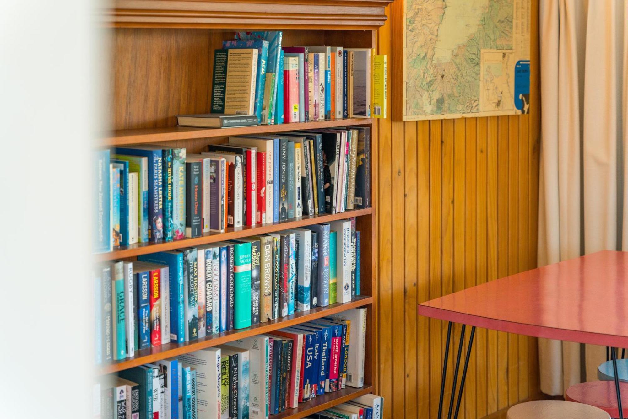 Lakeview Cottage - Rainbow Point Holiday Home Taupo Eksteriør billede
